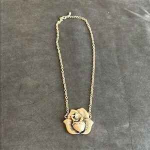 Silver & black Floral Pendant Necklace